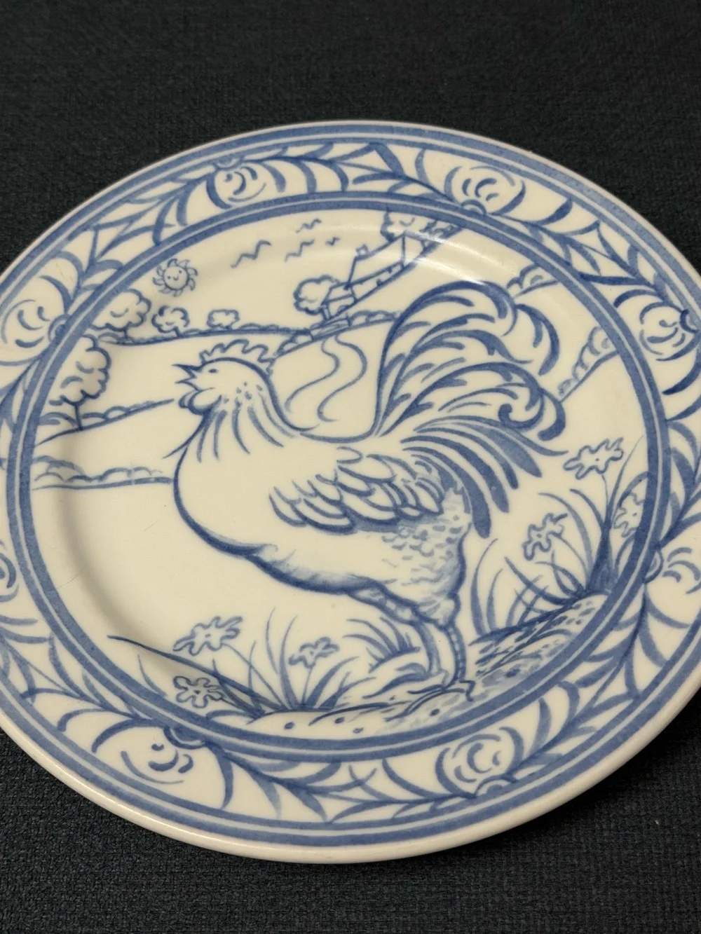William-Sonoma Brittany Blue & White Rooster Lunch/Salad Plate 7.75”